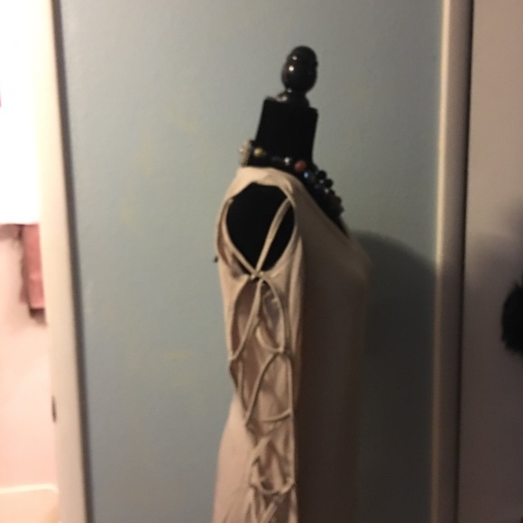 High low tunic. - Picture 2 of 3